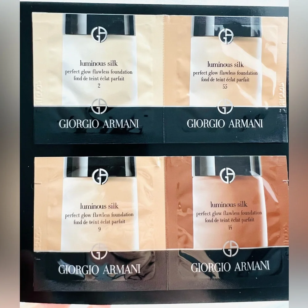 5 for 25⚡️Armani Luminous Silk Perfect Glow Flawless Foundation Sample Quad